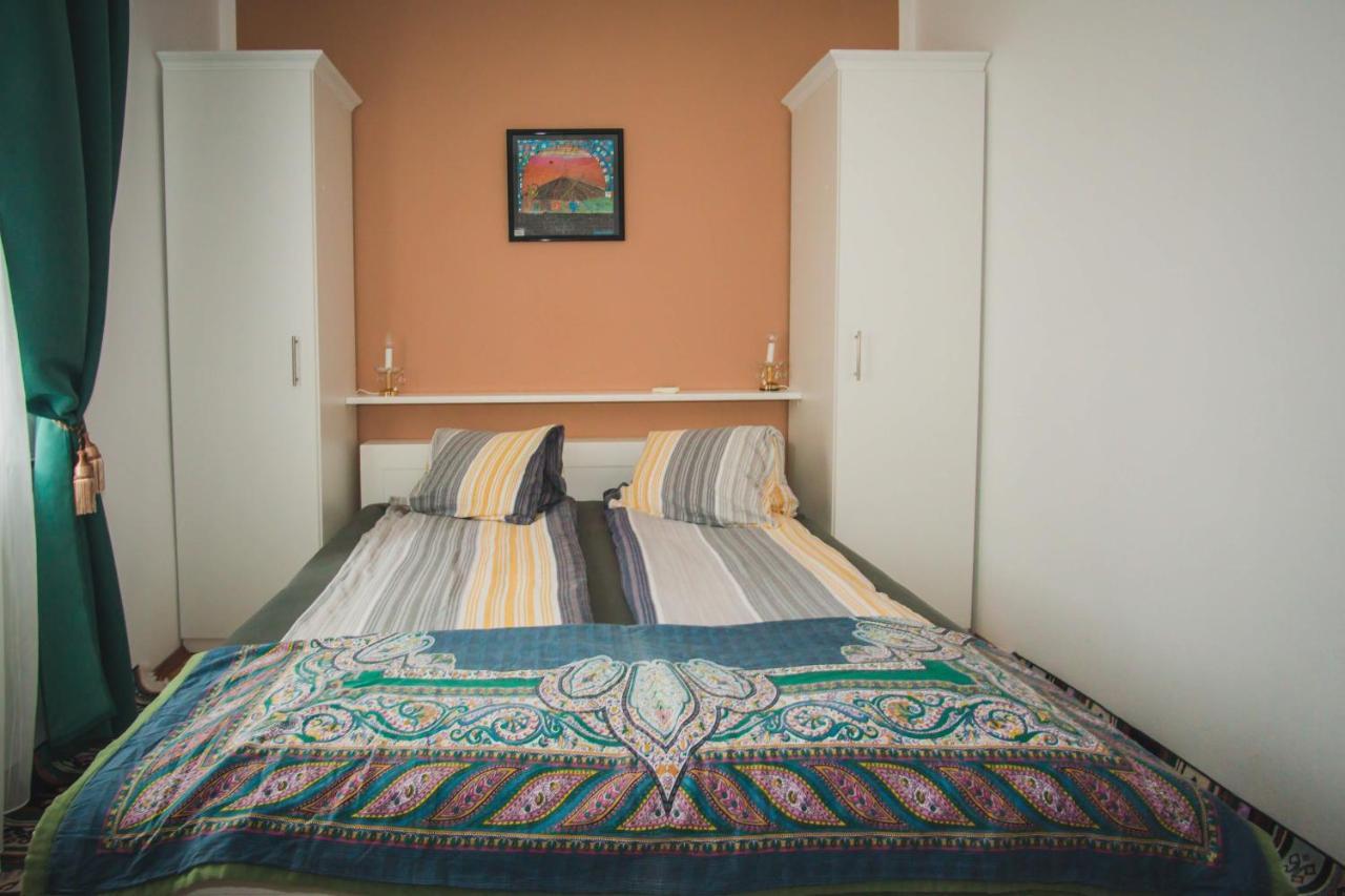 Apartmani Mili Малинска Экстерьер фото